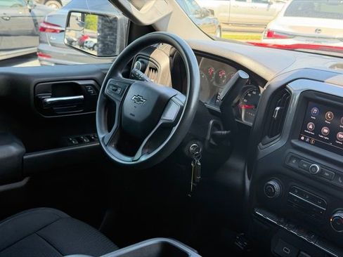 Used 2020 Chevrolet Silverado 1500 Custom Trail Boss w/ Custom Convenience Package image 8