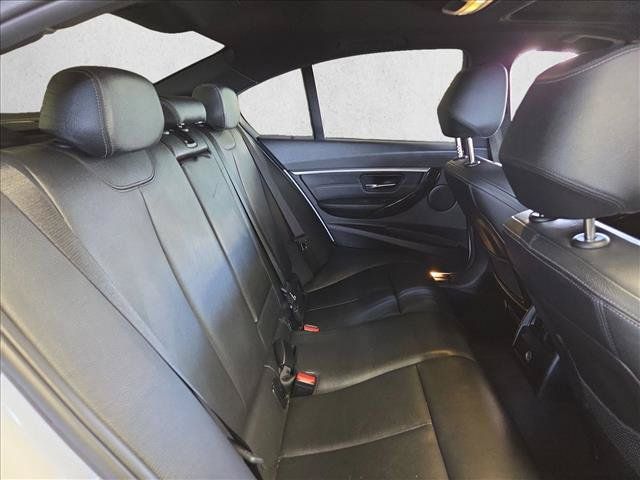 Used 2017 BMW 330i Sedan RWD image 18