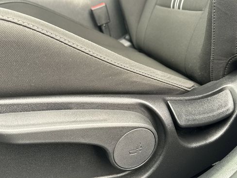 Certified 2024 Hyundai Elantra SEL image 13