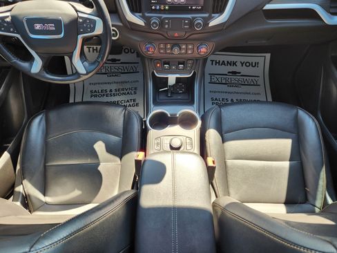Used 2020 GMC Terrain SLT w/ Preferred Package image 17