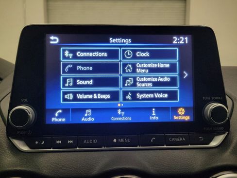 Used 2024 Nissan Sentra SV FWD image 25