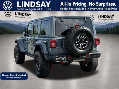 Used 2025 Jeep Wrangler Unlimited Rubicon AWD/4WD image 5