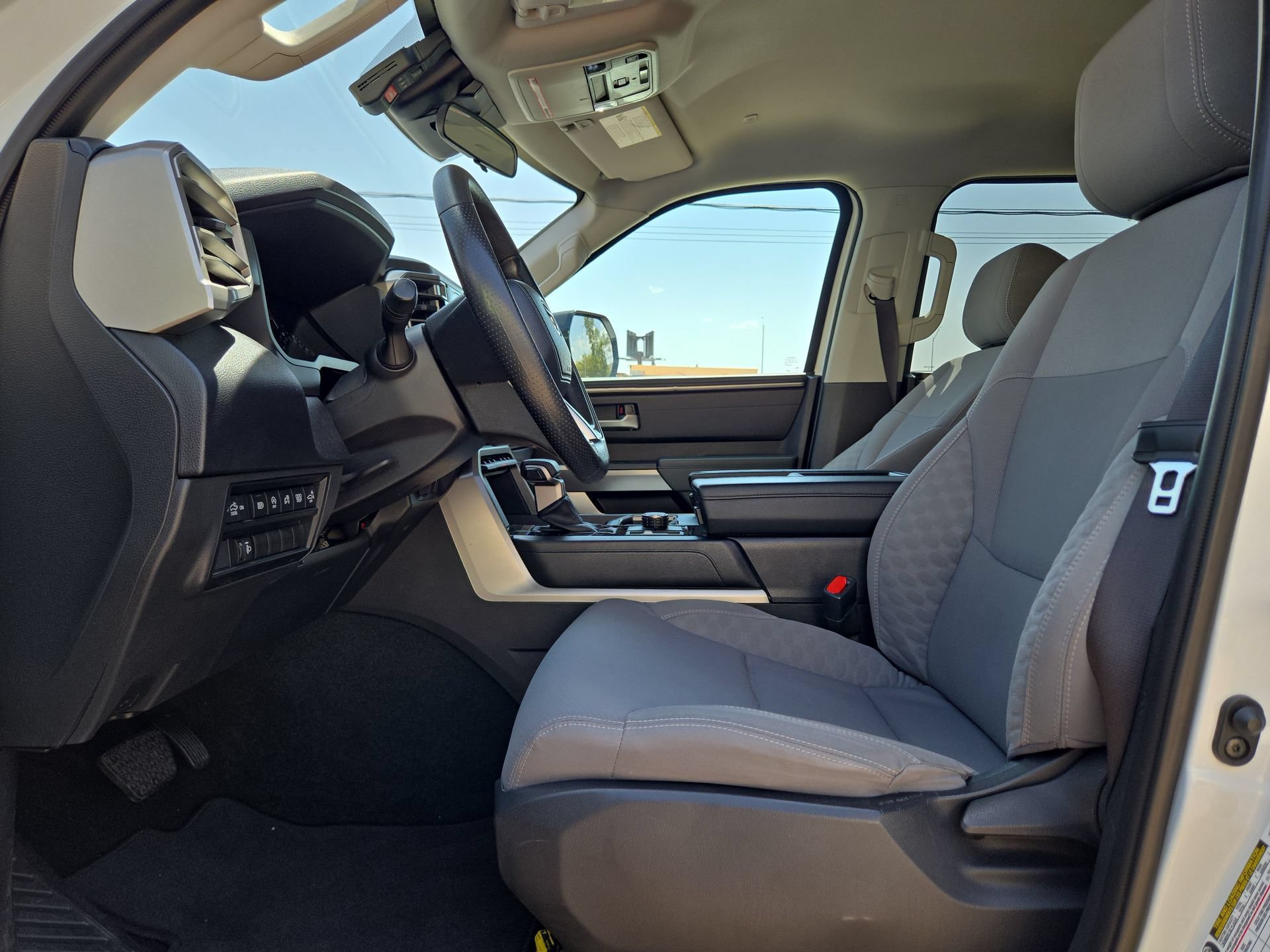 Used 2023 Toyota Tundra SR5 w/ SR5 Convenience Package AWD/4WD image 16