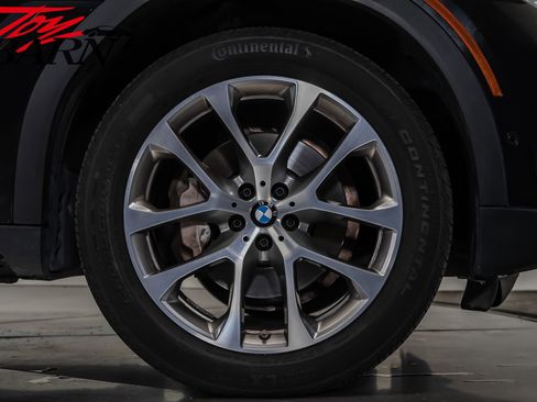 Used 2023 BMW X6 xDrive40i w/ Premium Package image 16