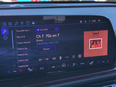 Used 2024 Chevrolet Traverse Z71 image 13