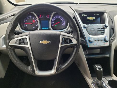 Used 2017 Chevrolet Equinox LT FWD image 22