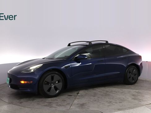 Used 2023 Tesla Model 3 Standard Range RWD image 18