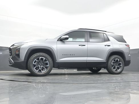 Used 2026 Chevrolet Equinox ACTIV w/ Safety and Technology Package AWD/4WD image 26