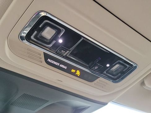 Certified 2022 Lincoln Corsair FWD w/ Equipment Group 101A image 30