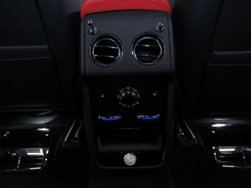 Used 2025 Rolls-Royce Cullinan image 59