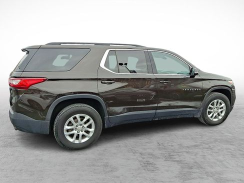 Used 2019 Chevrolet Traverse LT image 8