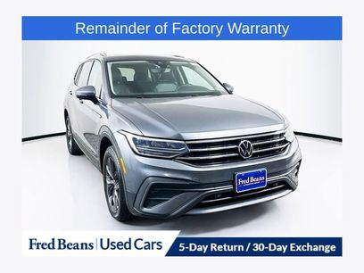 Used 2023 Volkswagen Tiguan SE w/ Panoramic Sunroof Package