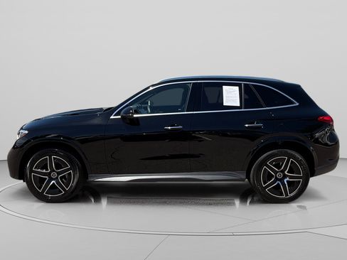 Used 2026 Mercedes-Benz GLC 300 4MATIC image 2