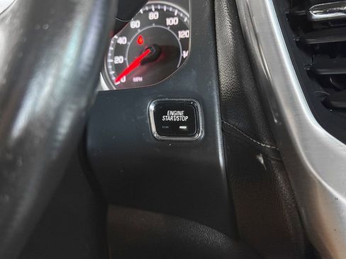 Used 2020 GMC Acadia SLE w/ LPO, Floor Liner Package image 32