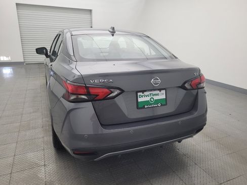 Used 2021 Nissan Versa SV image 6