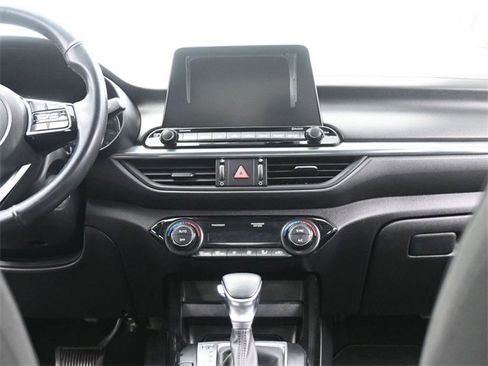 Used 2019 Kia Forte S image 25