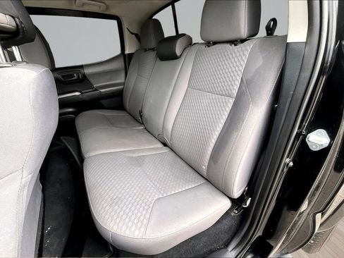 Used 2021 Toyota Tacoma SR5 RWD image 23