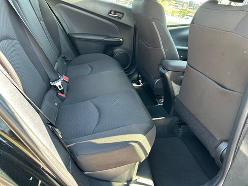 Used 2021 Toyota Prius LE FWD image 28
