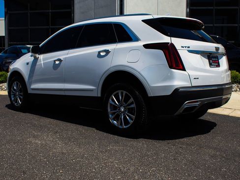 Used 2021 Cadillac XT5 Premium Luxury AWD/4WD image 4