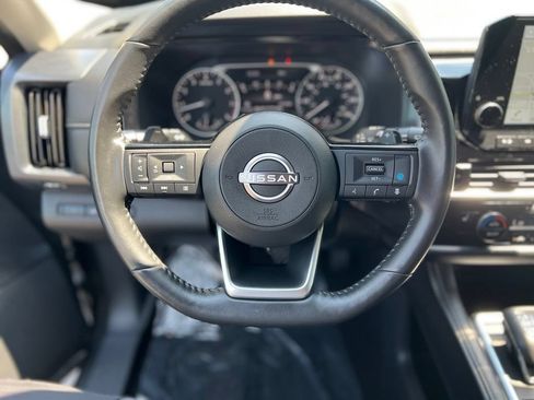 Certified 2024 Nissan Pathfinder SL AWD/4WD image 30