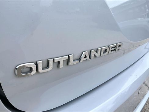 Used 2022 Mitsubishi Outlander SEL image 31