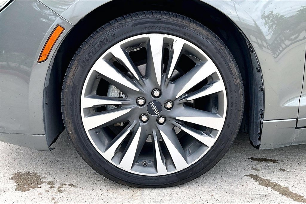 Used 2017 Lincoln MKZ Reserve FWD image 11