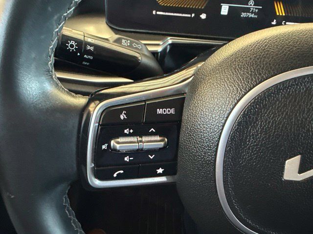 Used 2024 Kia Sorento S w/ Panoramic Sunroof Package FWD image 16