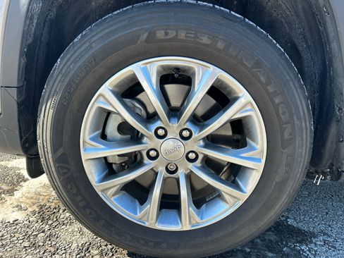 Used 2022 Jeep Cherokee Latitude Lux image 10