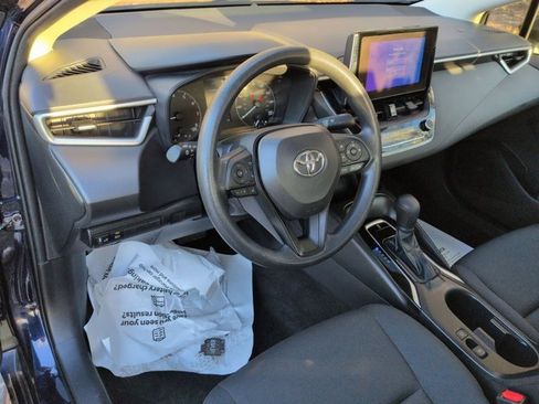 Used 2023 Toyota Corolla LE image 11