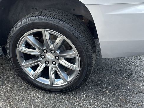 Used 2018 Chevrolet Tahoe Premier AWD/4WD image 9