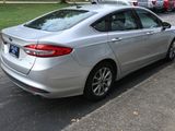 Used 2017 Ford Fusion SE w/ Fusion SE Technology Package image 5