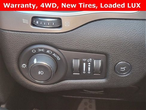 Used 2022 Jeep Cherokee Latitude Lux image 11