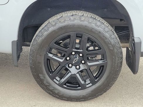 Used 2024 Chevrolet Silverado 1500 RST AWD/4WD image 10