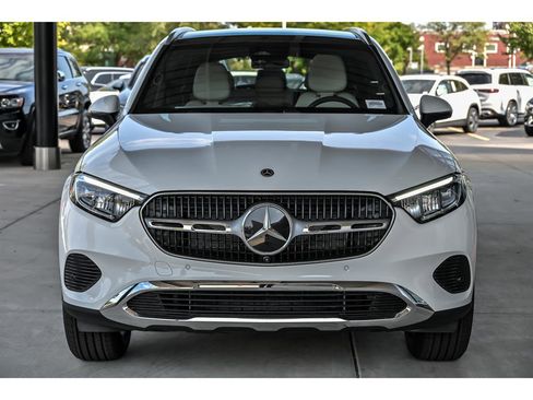 New 2026 Mercedes-Benz GLC 350e 4MATIC image 2