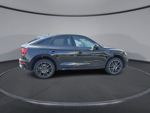 Used 2024 Audi SQ5 Prestige image 9