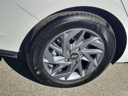 Certified 2026 Hyundai Elantra Hybrid FWD image 29