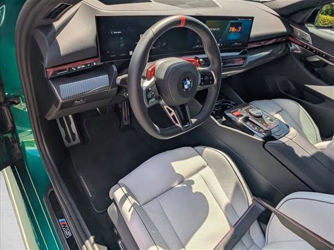 Used 2026 BMW M5 Touring AWD/4WD image 3