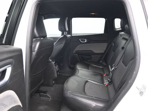 Used 2025 Jeep Compass Latitude AWD/4WD image 22