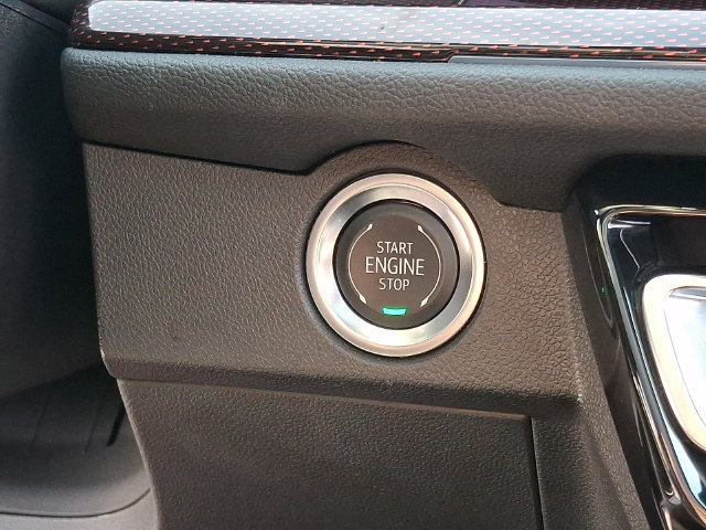 Certified 2025 Chevrolet Traverse RS AWD/4WD image 28