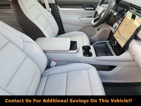 New 2026 GMC Terrain Denali w/ LPO, Black Badging Package image 10