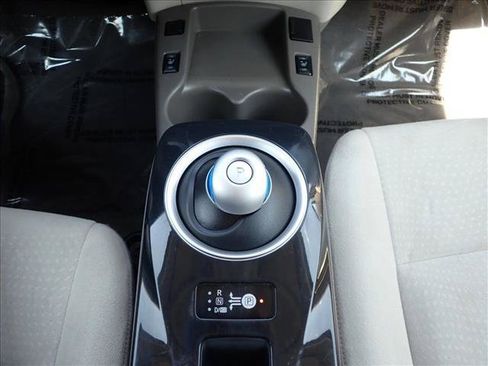 Used 2012 Nissan Leaf SL FWD image 19
