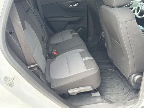 Used 2024 Chevrolet Blazer LT w/ Convenience Package FWD image 15