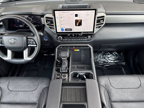 Used 2023 Toyota Tundra Limited image 12