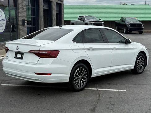 Used 2019 Volkswagen Jetta SE FWD image 17