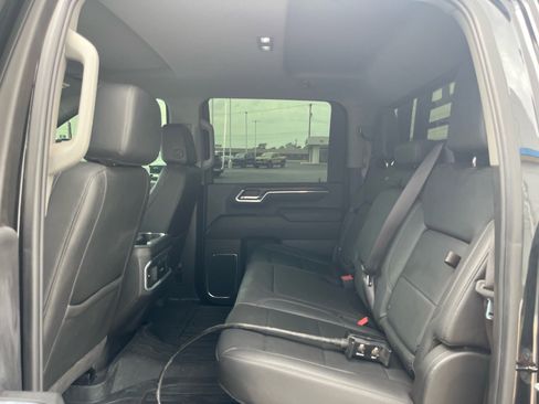 Used 2024 GMC Sierra 3500 SLT w/ SLT Premium Package image 10