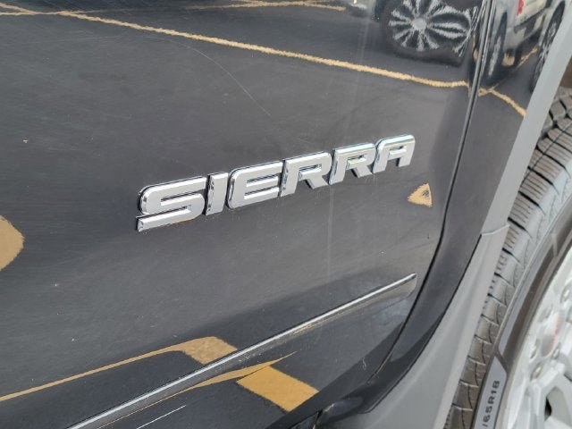 Used 2018 GMC Sierra 1500 SLE w/ Suspension Package, Off-Road AWD/4WD image 26
