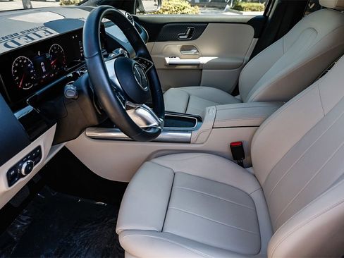 Certified 2025 Mercedes-Benz GLA 250 image 19