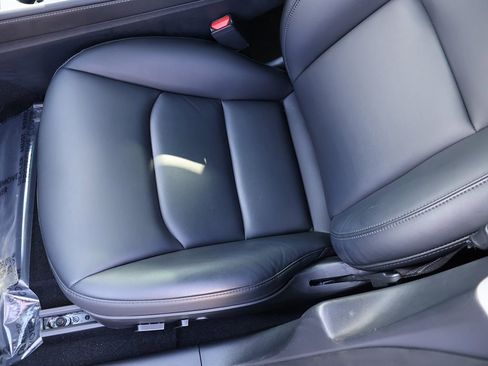 Used 2023 Tesla Model 3 Standard Range image 32