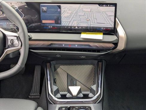 Used 2025 BMW X3 xDrive30i w/ Premium Package image 11