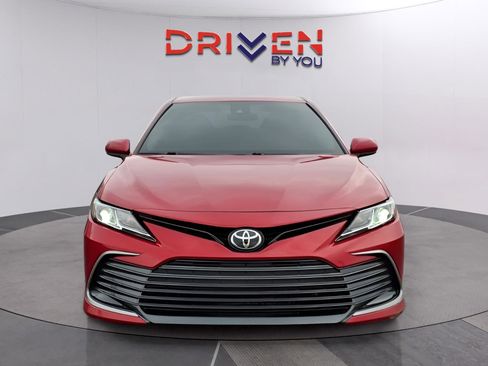 Used 2023 Toyota Camry LE image 8